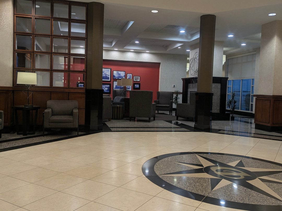 格林维尔德鲁里套房酒店主图