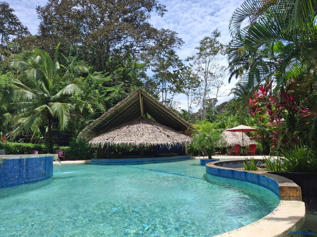 3 Bamboo Ecolodge