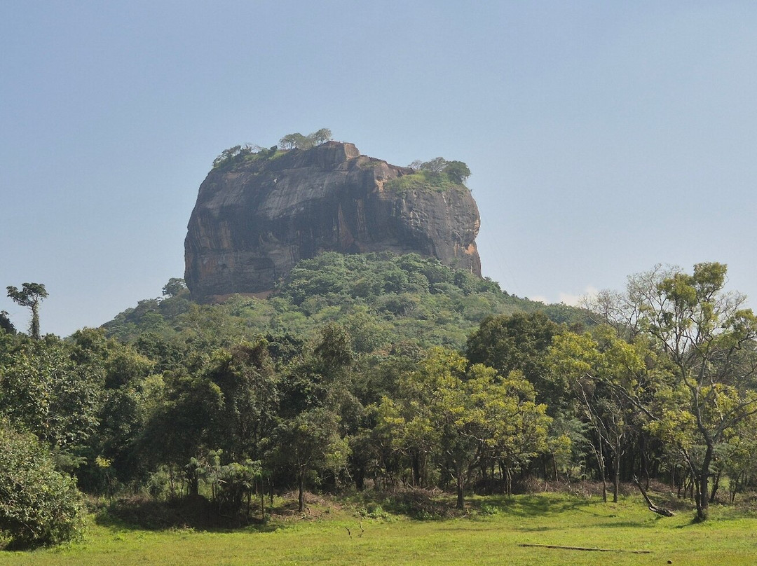 Dilro Travels & Tours-西部省必去景点