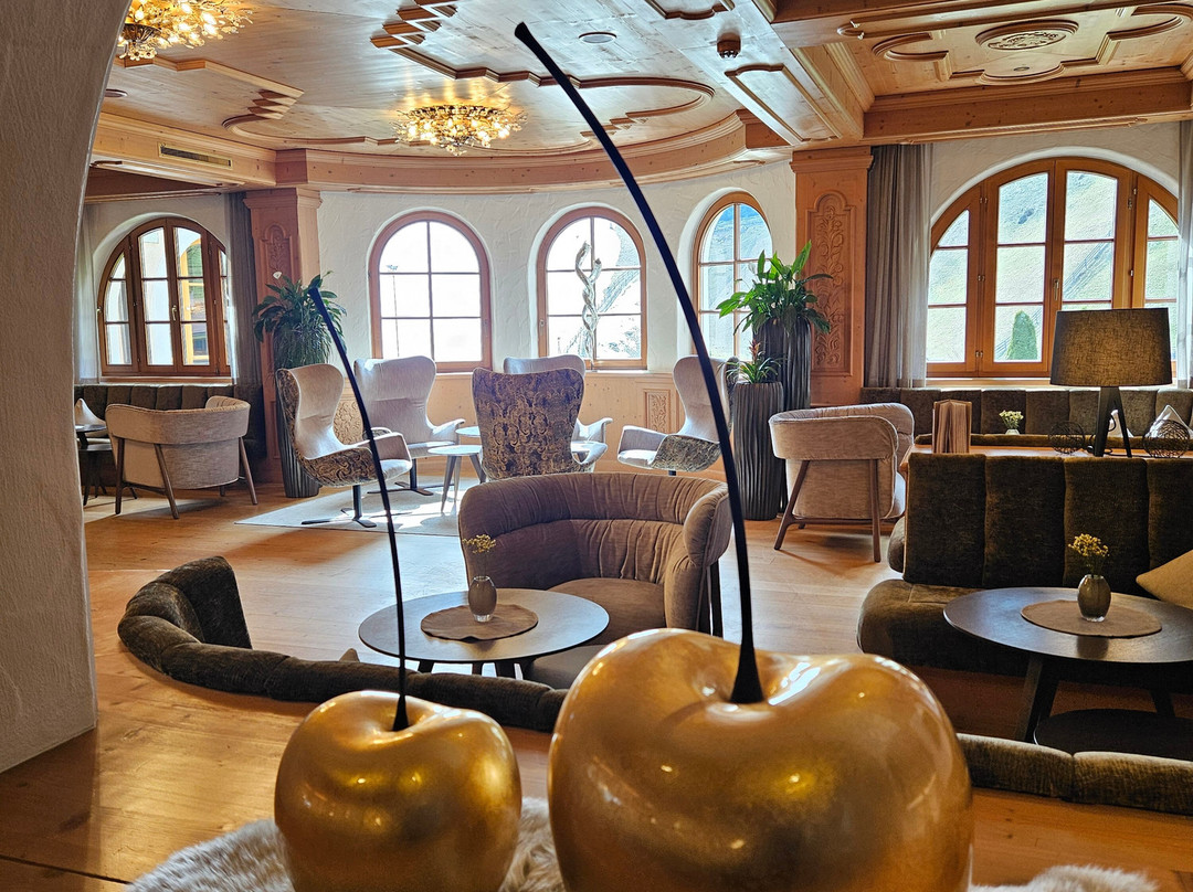 麦德霍夫瑞拉克斯酒店及康体中心主图