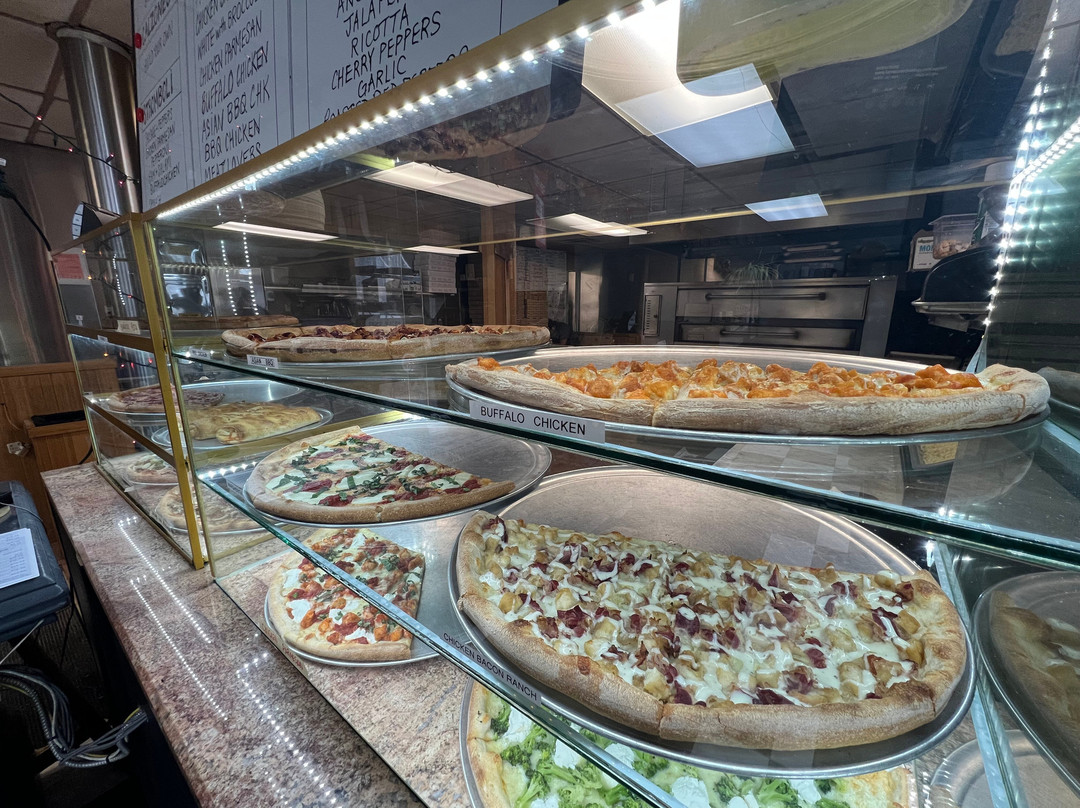 Slingerlands Station Deli