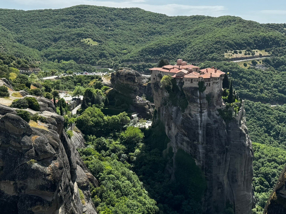 Meteora Thrones - Travel & Tourism Center-卡兰巴卡必去景点