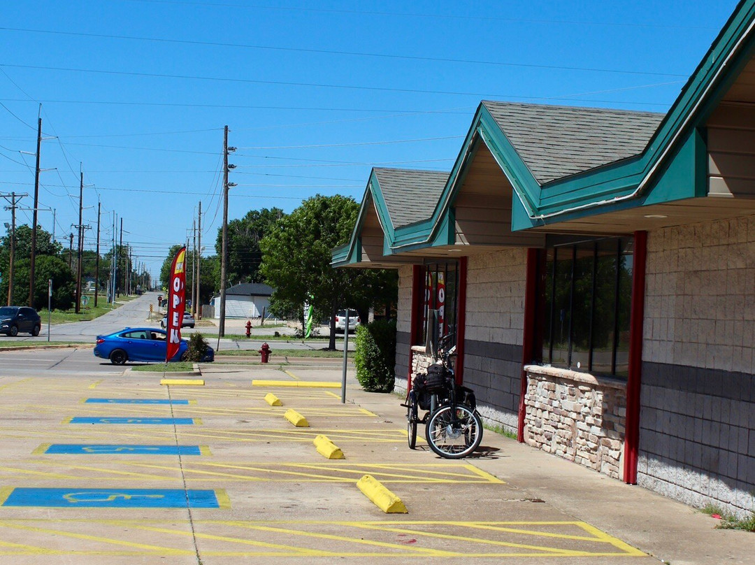 Red Apple Buffet ; Lawton , Oklahoma