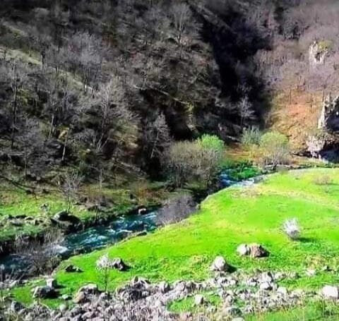 Minkend İstisu Spring-Lachin必去景点