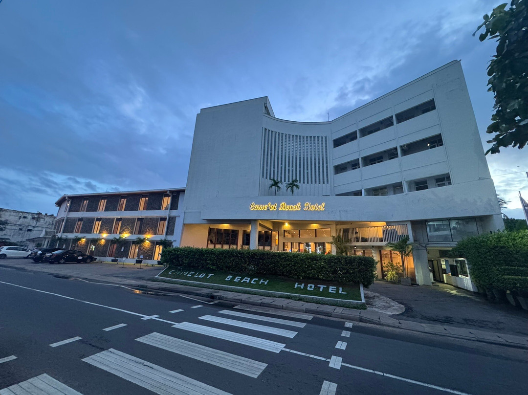 卡默洛海滩酒店主图
