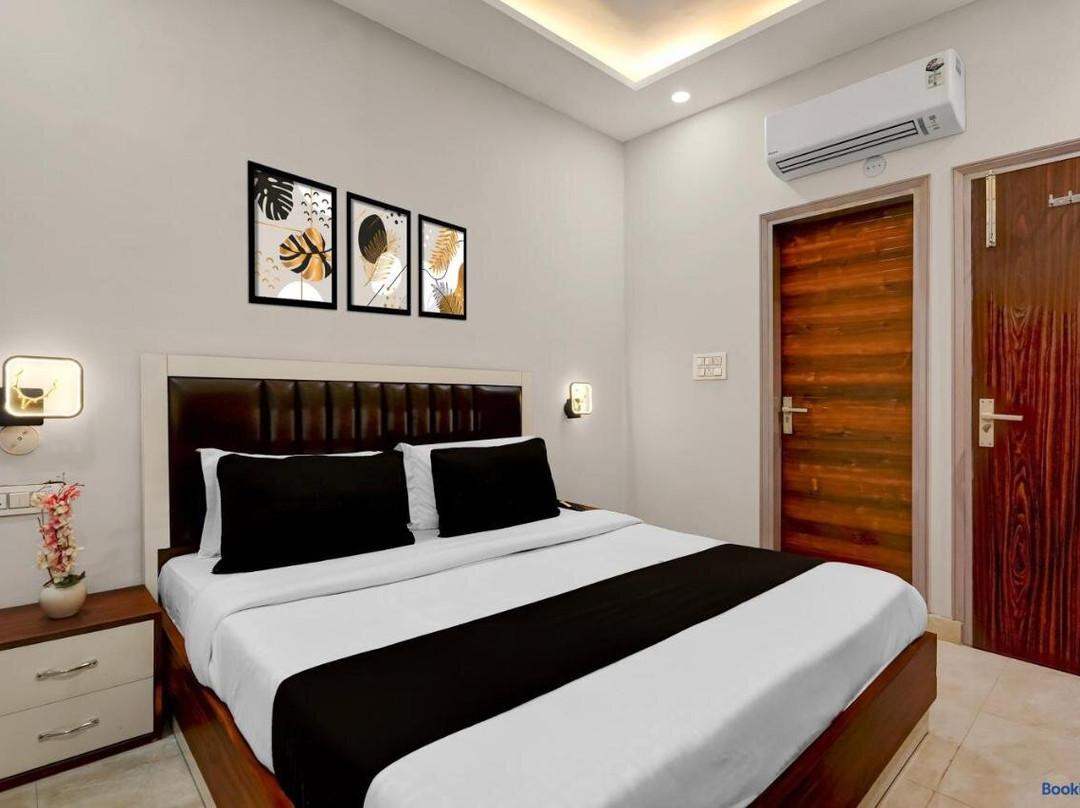 Hotel Kamboj