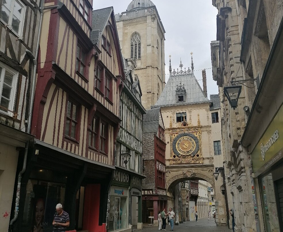 Rue du Gros-Horloge-鲁昂必去景点