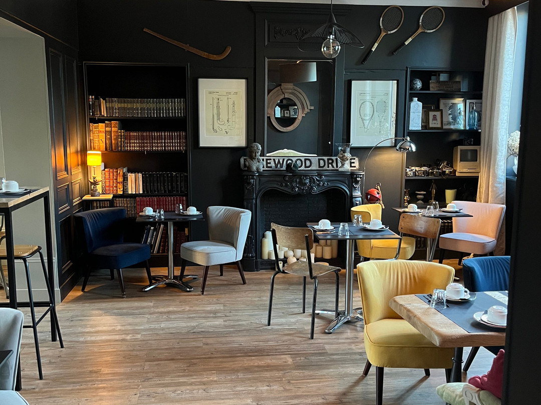 酒店SPA Piscine le Petit Castel主图