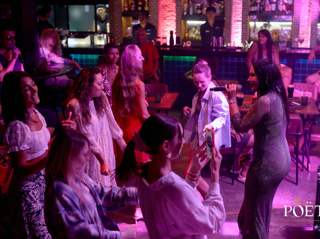 Poët | Karaoke Restaurant