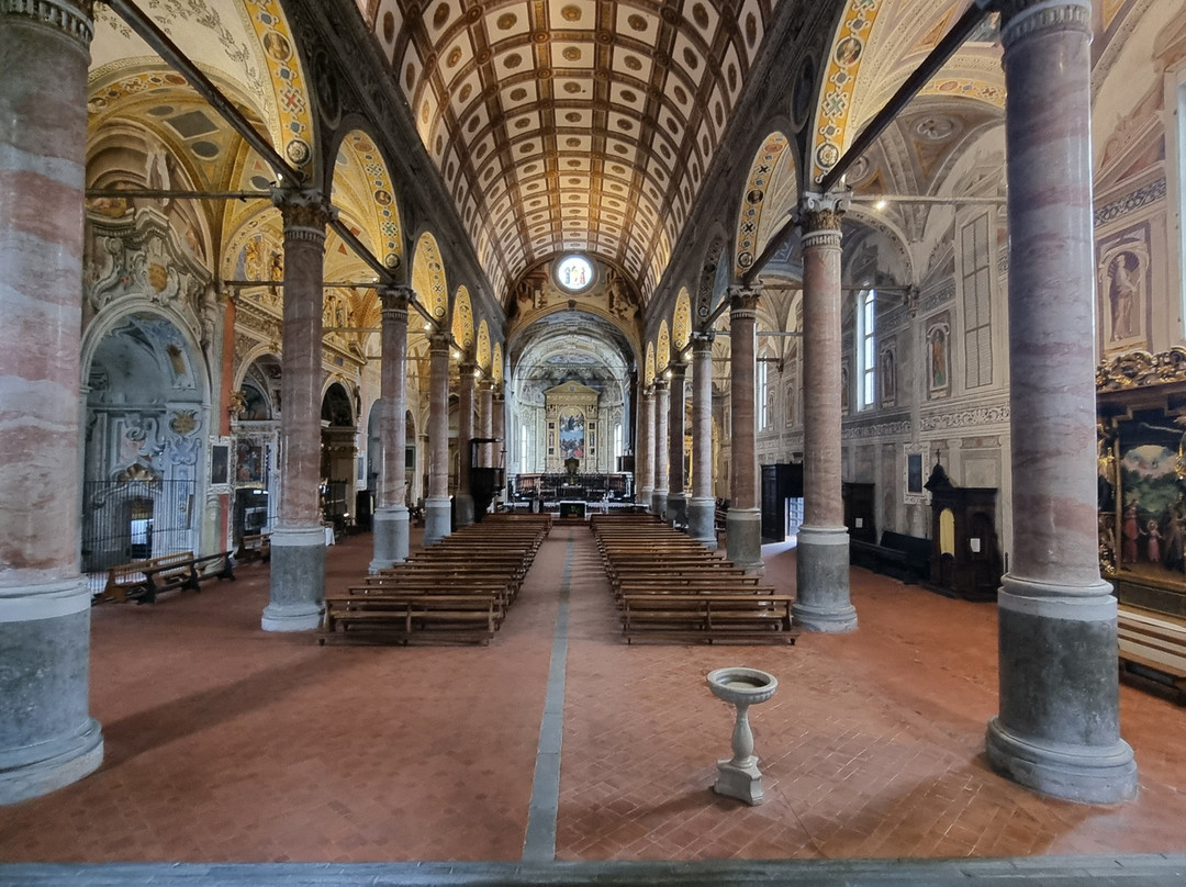 Basilica di Santa Maria in Valvendra-洛韦雷必去景点