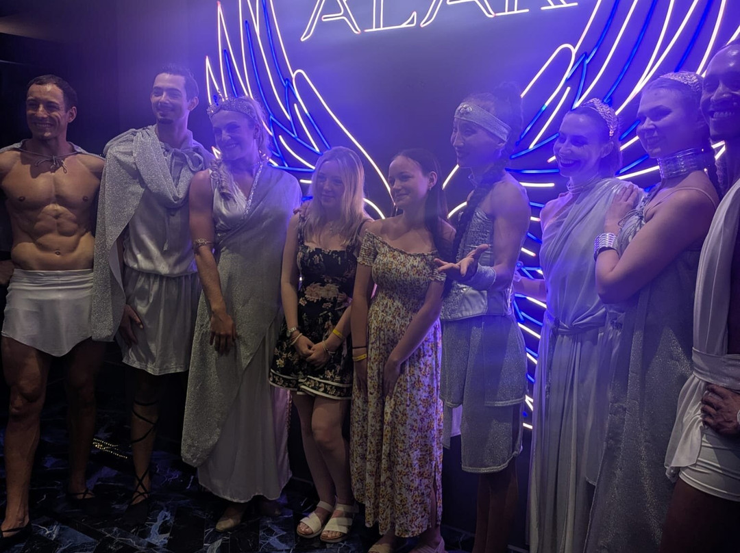 TROY at Alar dinner-show-Piskopiano必去景点