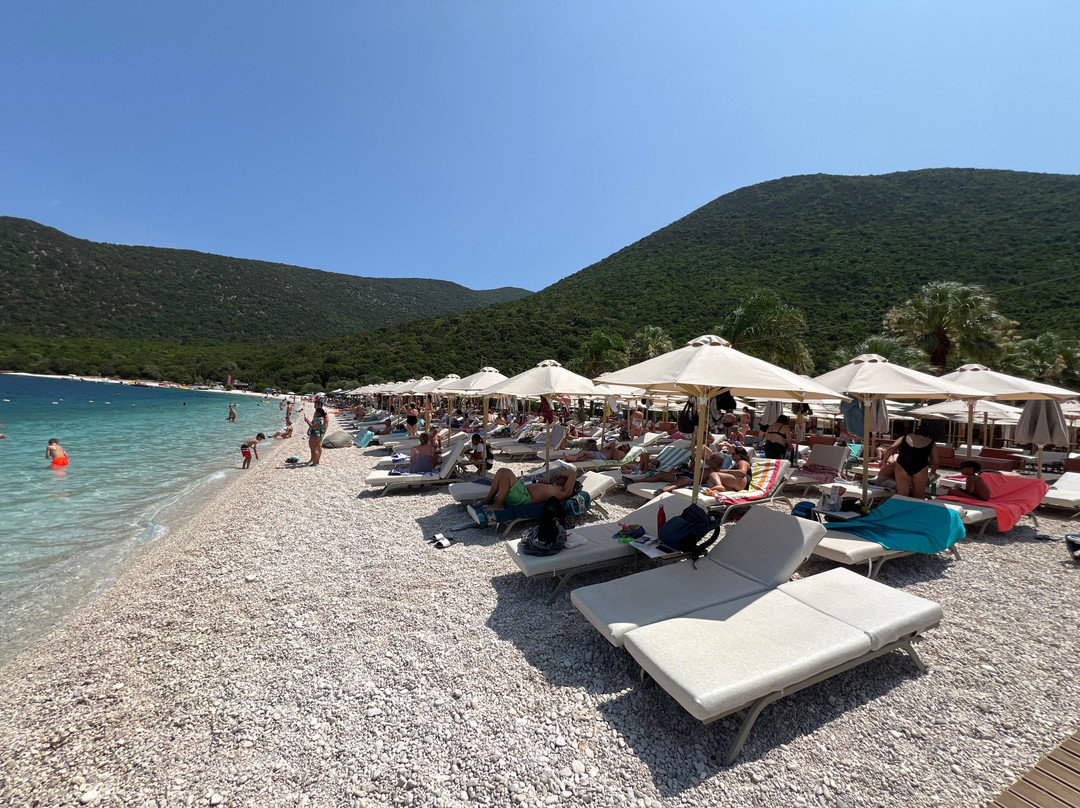 Antisamos Beach-萨米必去景点