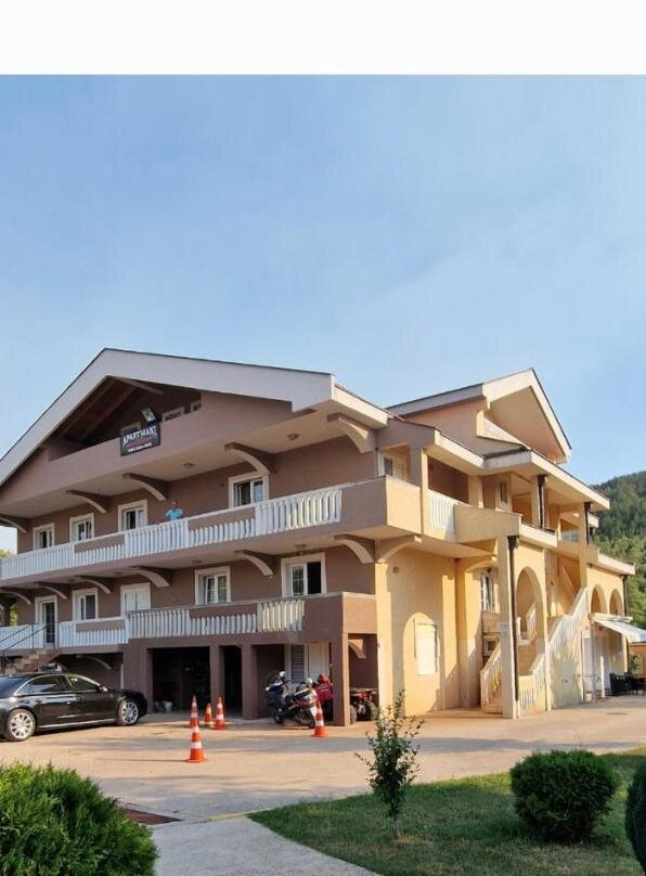Apartments & Camp Stanišić