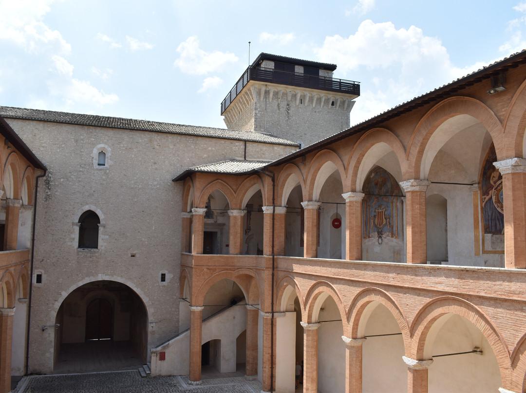 Rocca Albornoz Museo del Ducato di Spoleto-斯波莱托必去景点