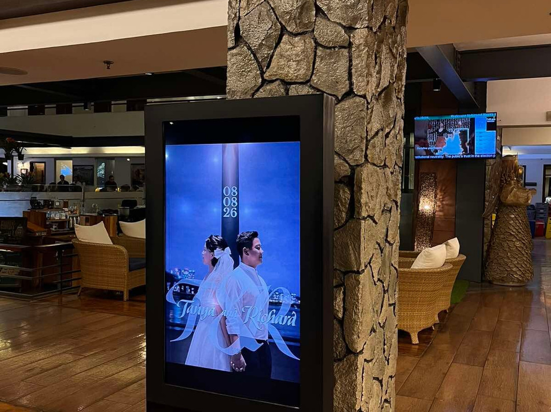 西拉松大酒店主图