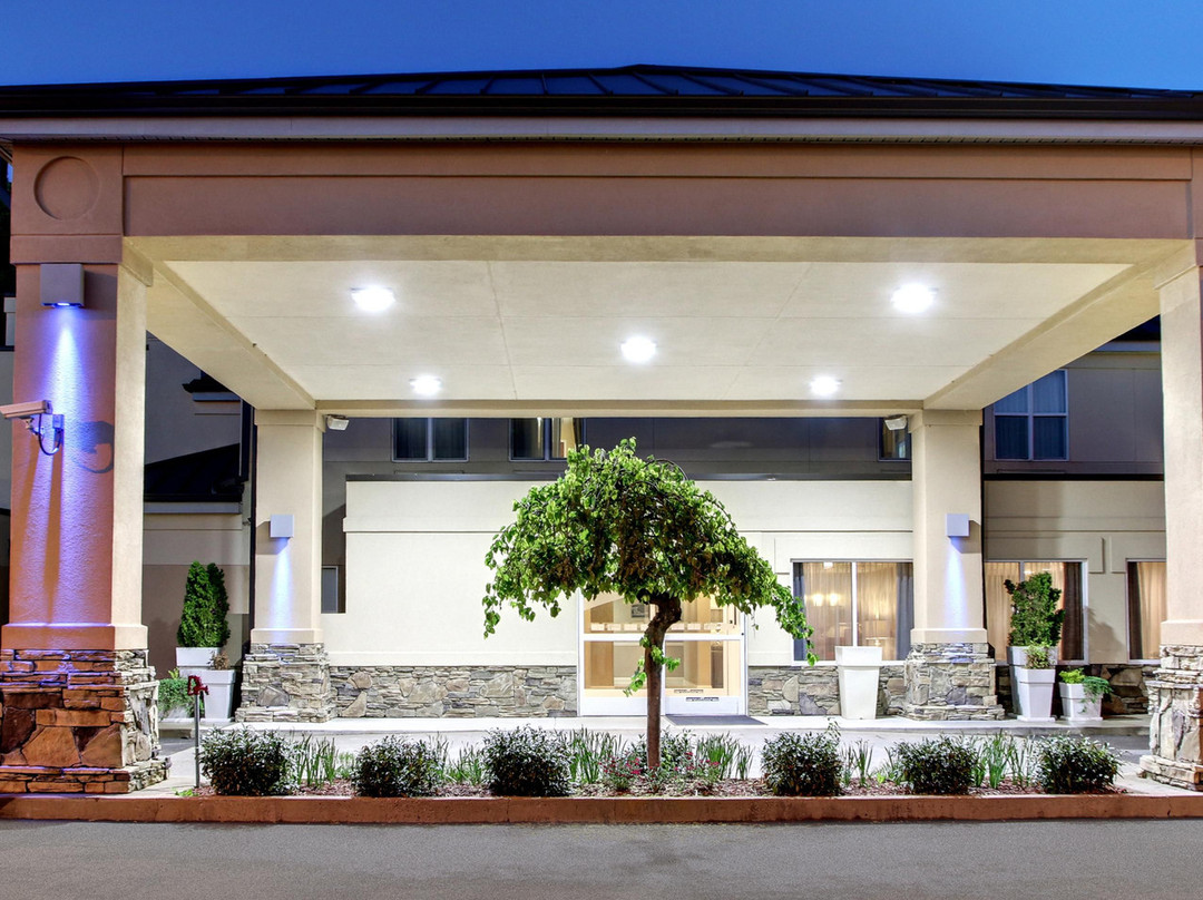Holiday Inn Express 飓风米尔斯（韦弗利）主图