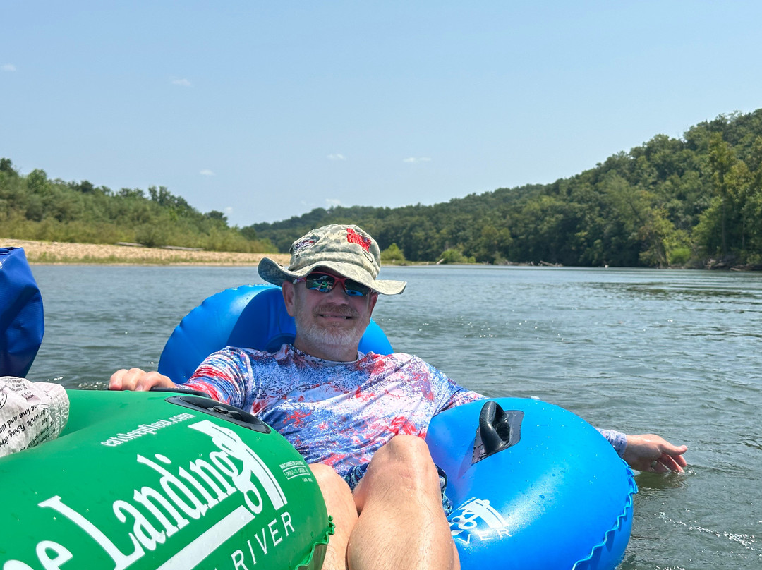 The Landing Canoe and Tube Trips-Van Buren必去景点