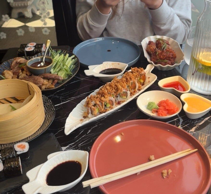 Miyoshi Sushi & Cocktail Bar