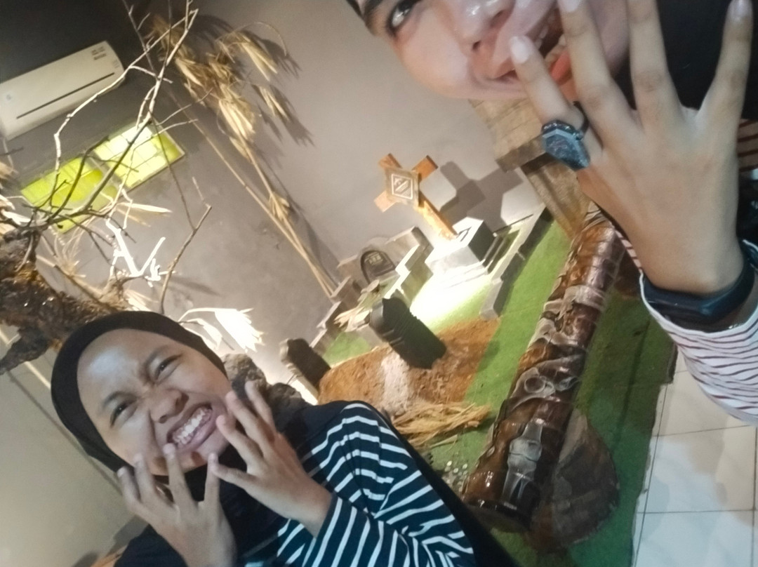 Museum of Ethnography and Death Studies-泗水必去景点
