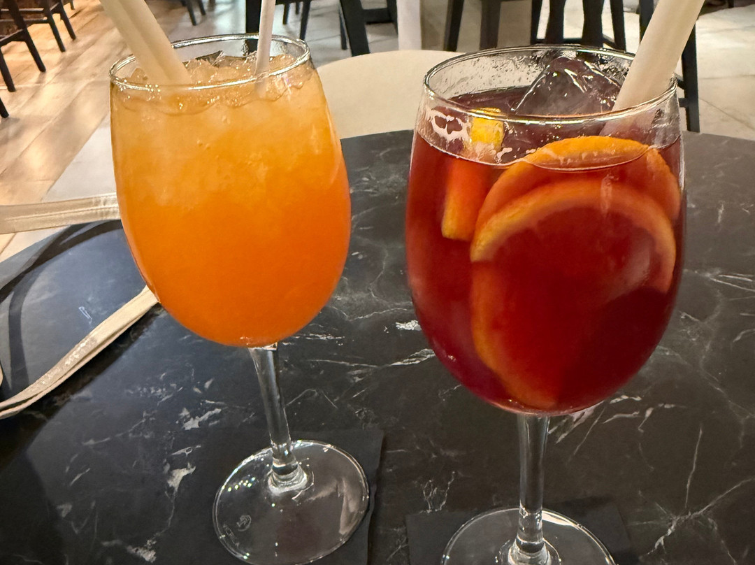 卡普内格雷特酒店主图