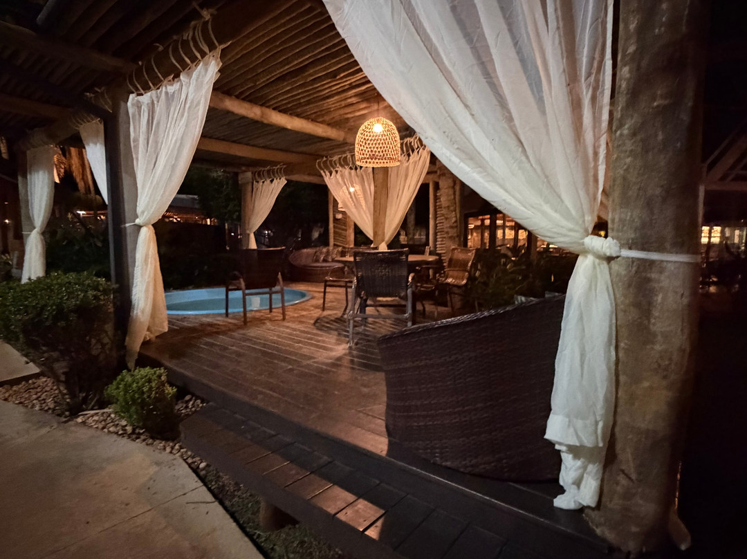 萨吉亚生态度假酒店主图