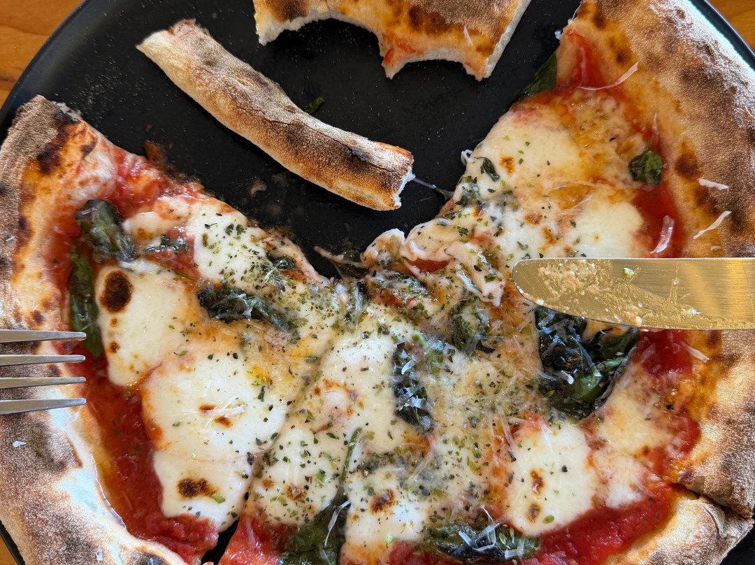 Napo'ea Pizzeria
