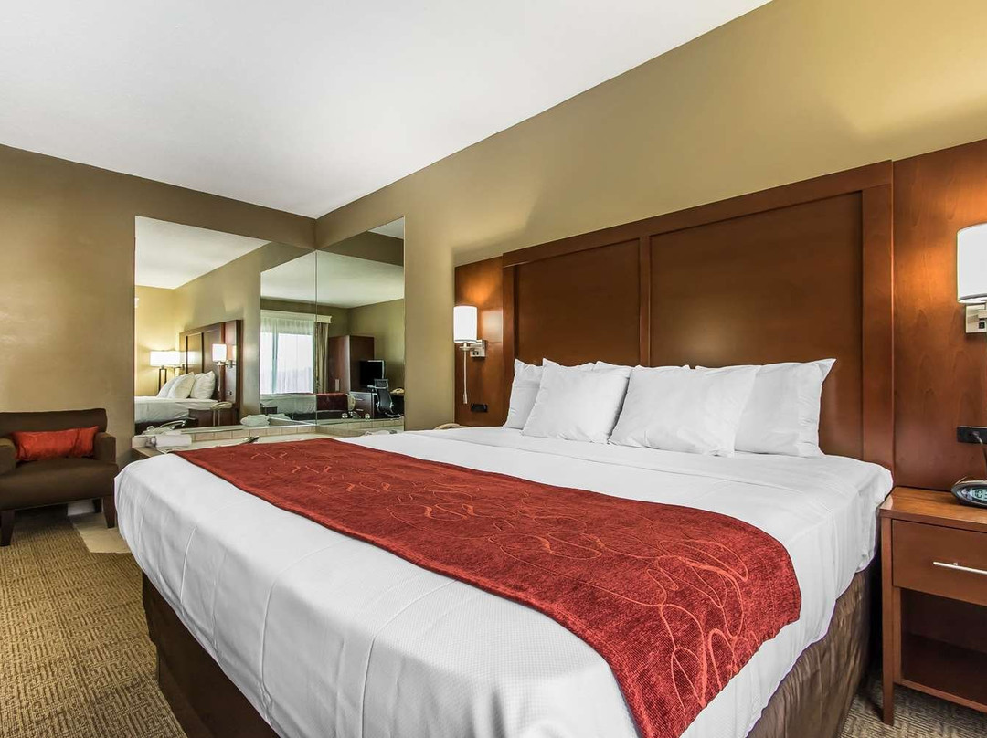 Comfort Suites主图