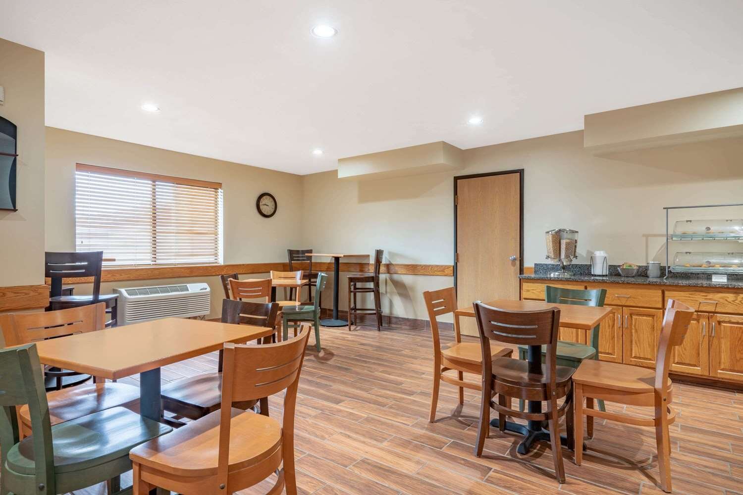 Aspen Hotel Rogers-官方