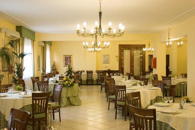 Arzano酒店住宿-Hotel Olga