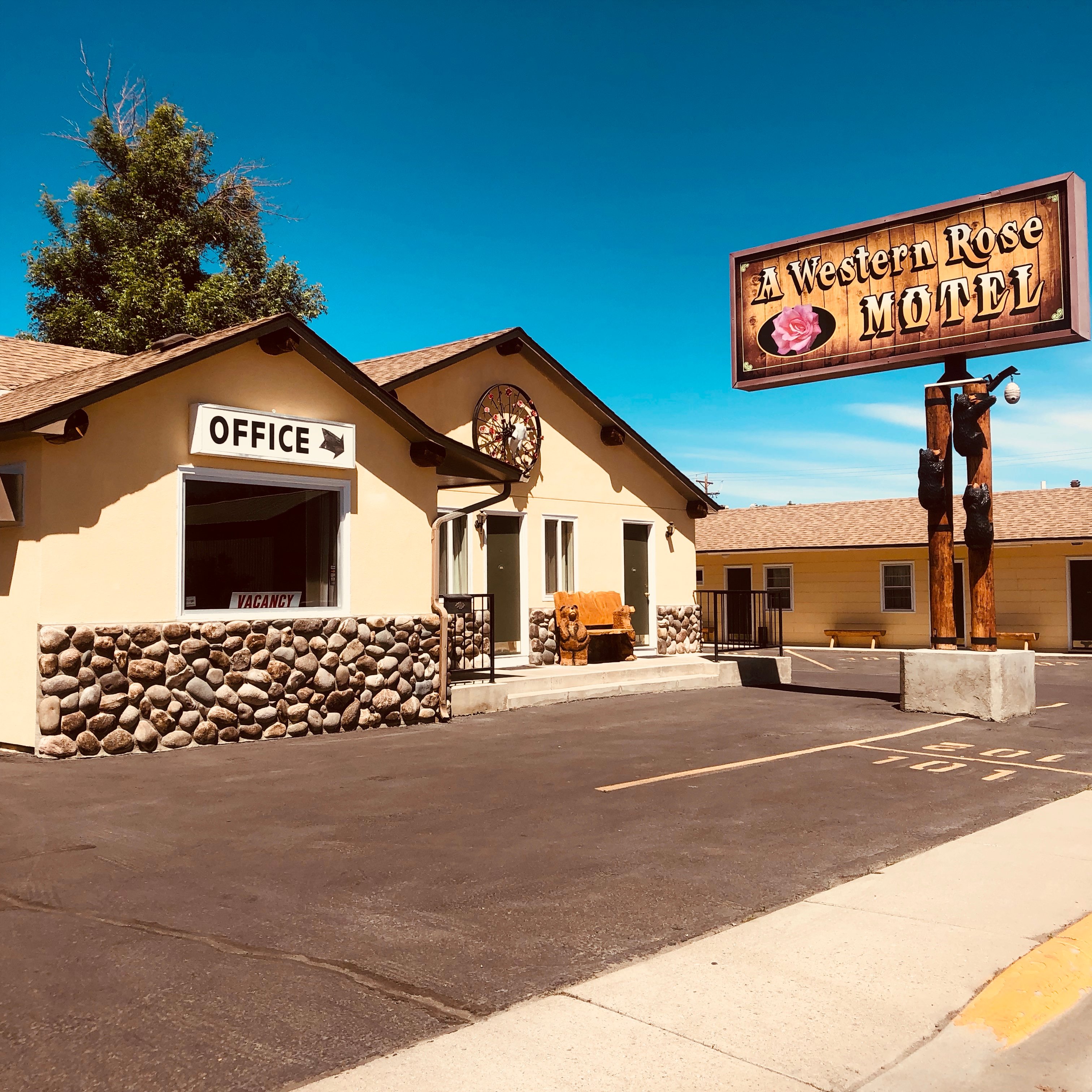 A Western Rose Motel-官方