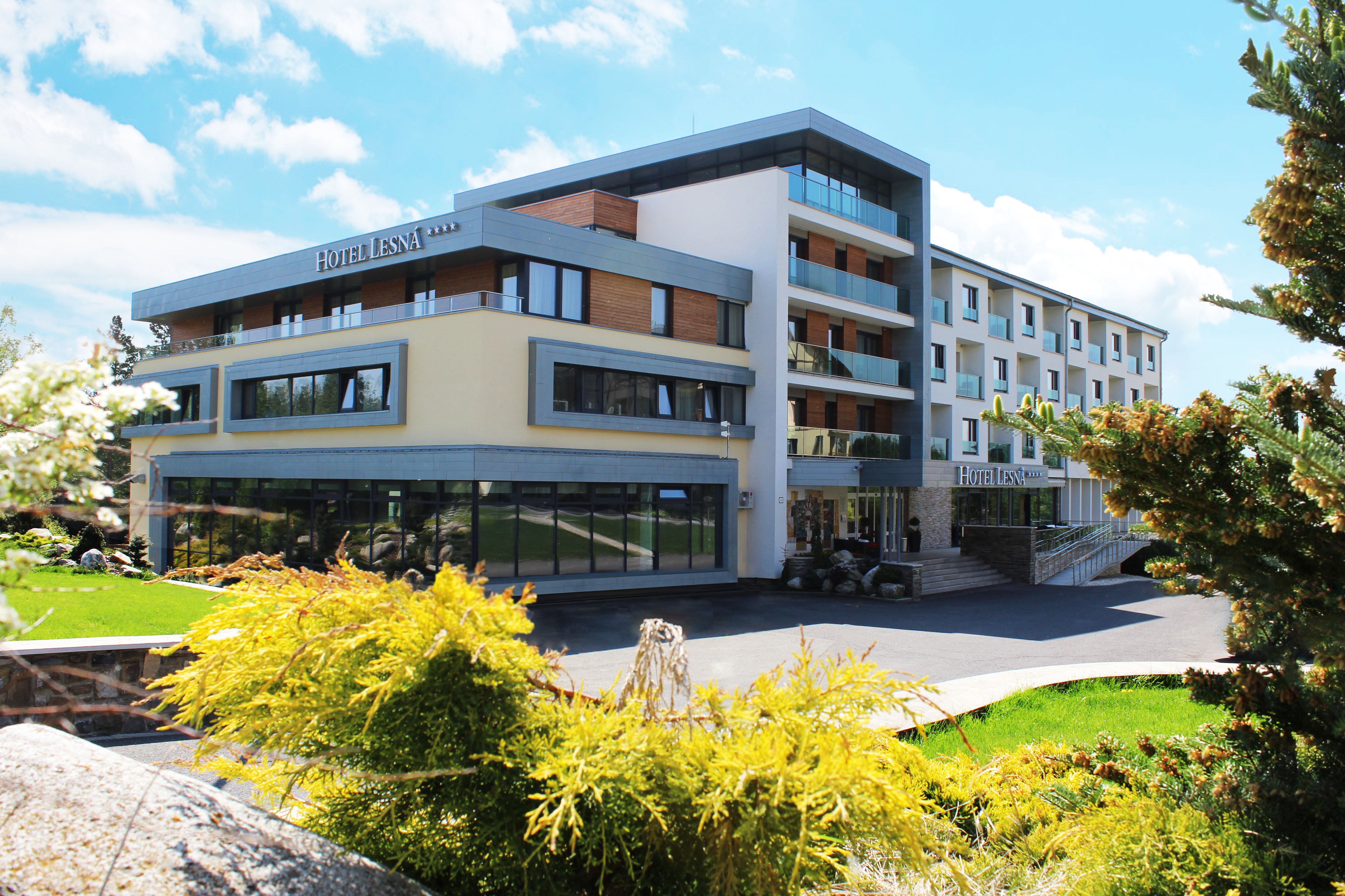 Hotel Lesna-官方