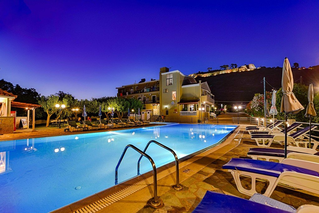 Ionis Hotel-官方