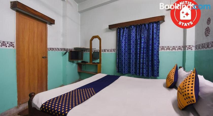 SPOT ON 66075 Keshry Lodge & Guest House