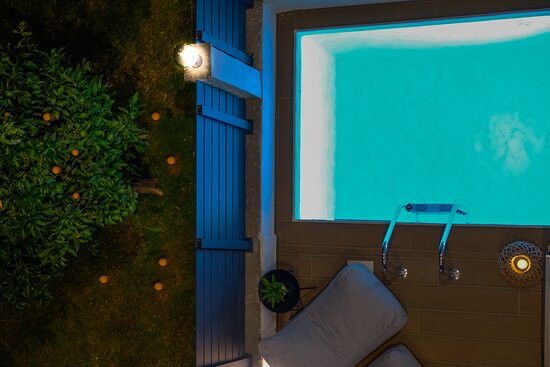 Aelia Seaside Luxury Suites主图