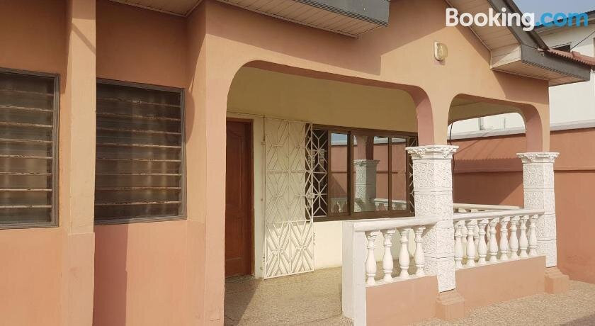 Jackson Guesthouse Elmina