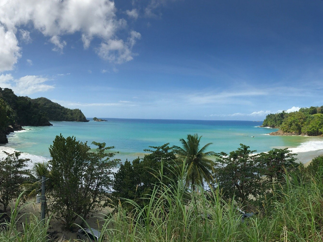 Bloody Bay Beach-Parlatuvier必去景点