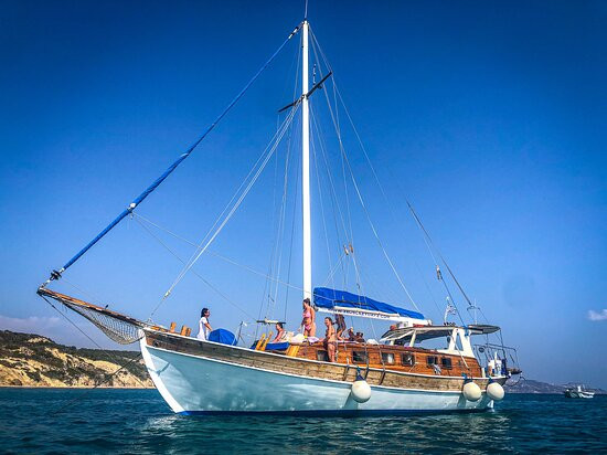 Zeus Superior Cruises-卡达米那必去景点