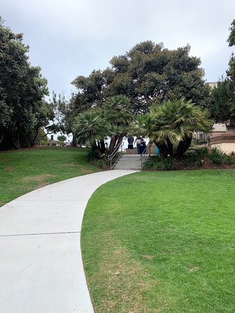 J Street Viewpoint-恩西尼塔斯必去景点