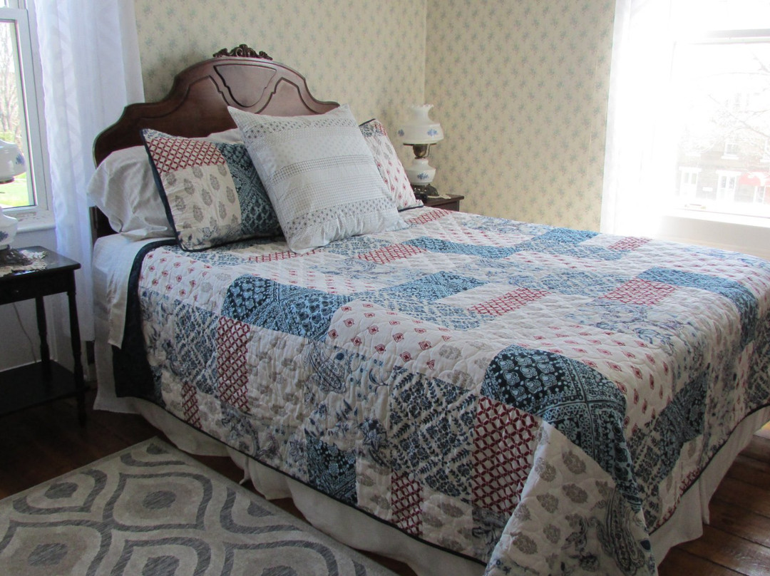 Willow House Inn主图