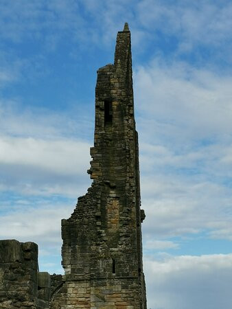 Kilwinning Abbey Tower景点图片