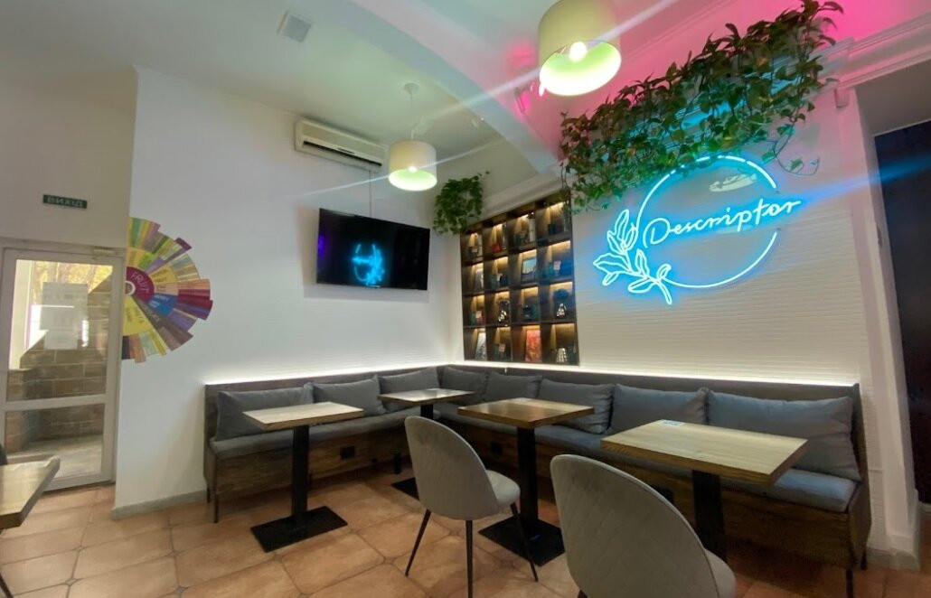 Descriptor Coffee & Cocktails