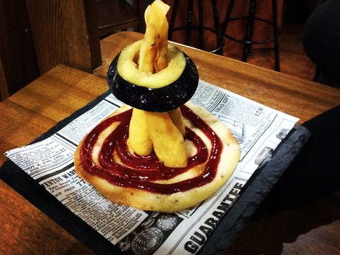 La Puebla de Cazalla餐馆和美食-Meson La Romana