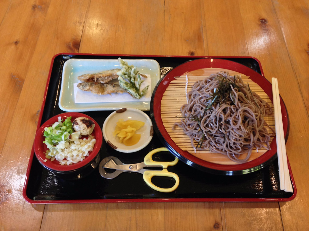 陆奥市餐馆和美食-Michi No Eki Kawauchiko