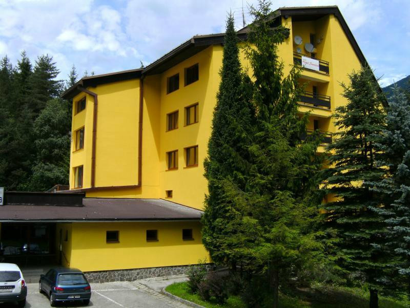 Oravska Poruba酒店住宿-Hotel Smrecina