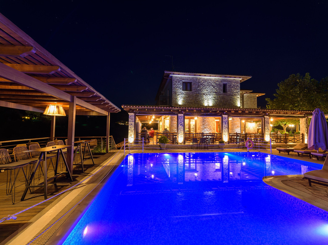 Mpertsia酒店住宿-巴克斯酒店