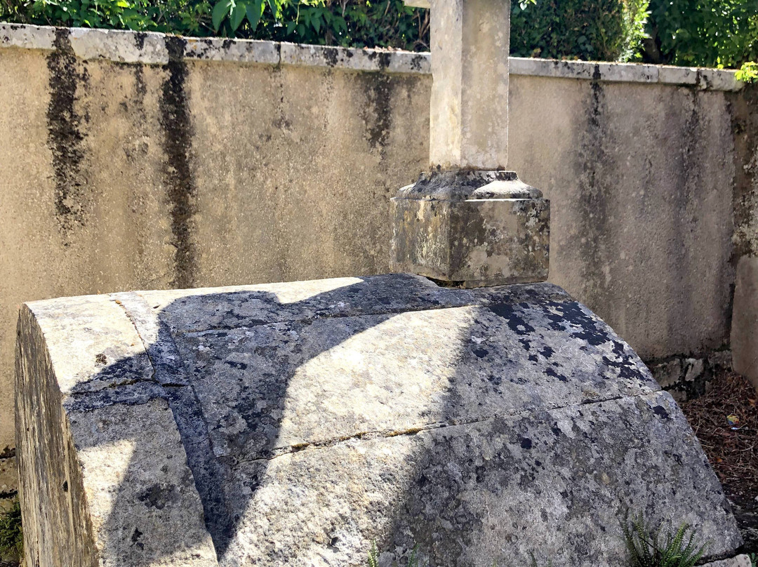 Fontaine Saint Macoux景点图片