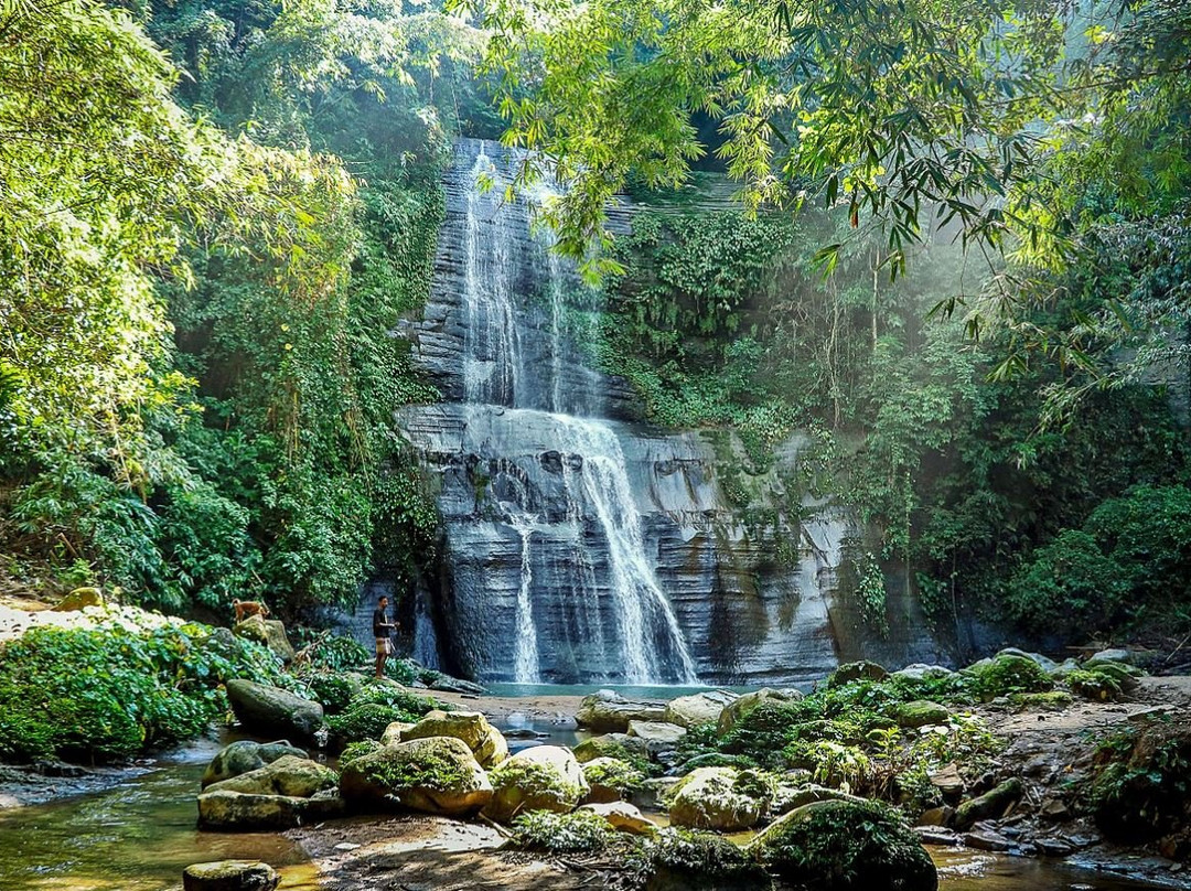 Hum Hum Water Falls景点图片