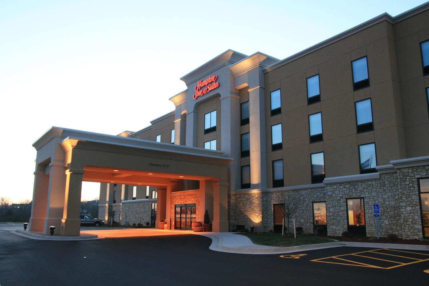 Hampton Inn & Suites St. Louis/South I-55-官方