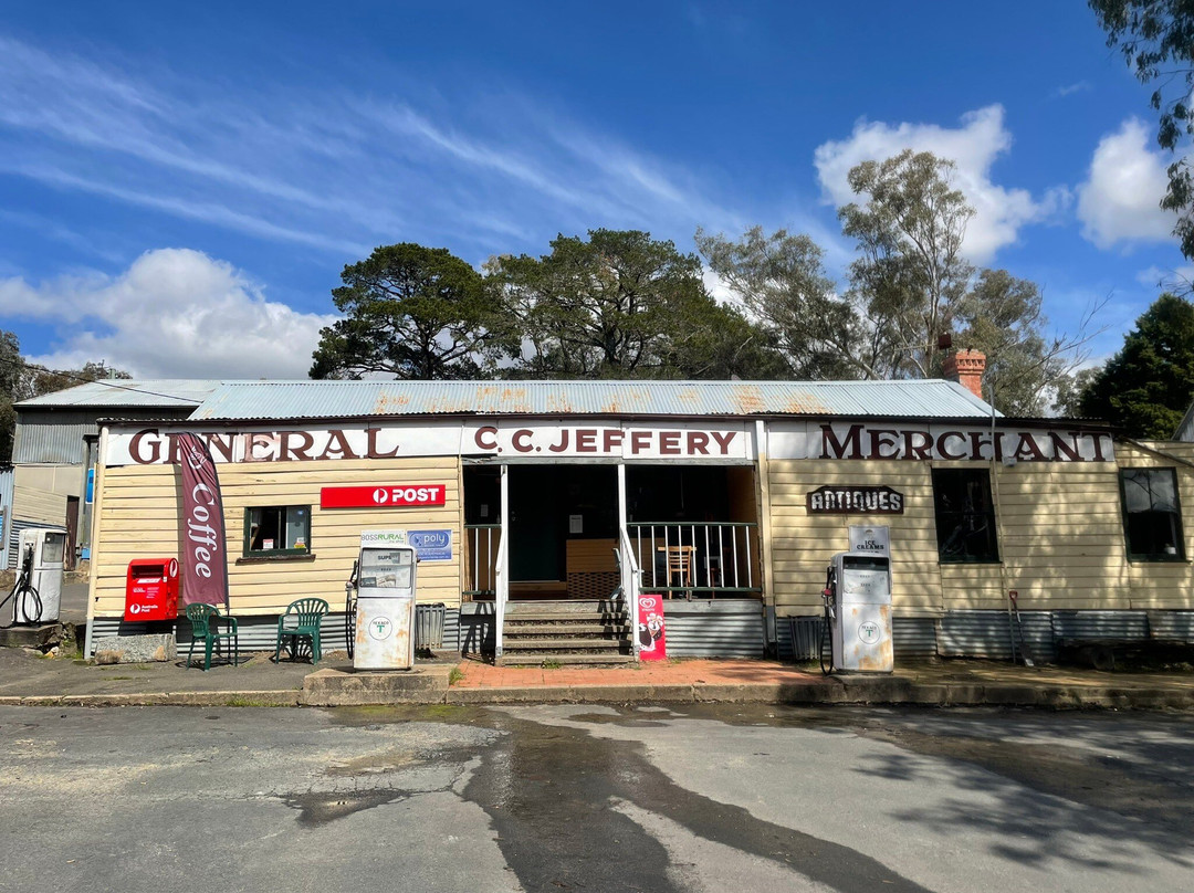 Tharwa Country Store
