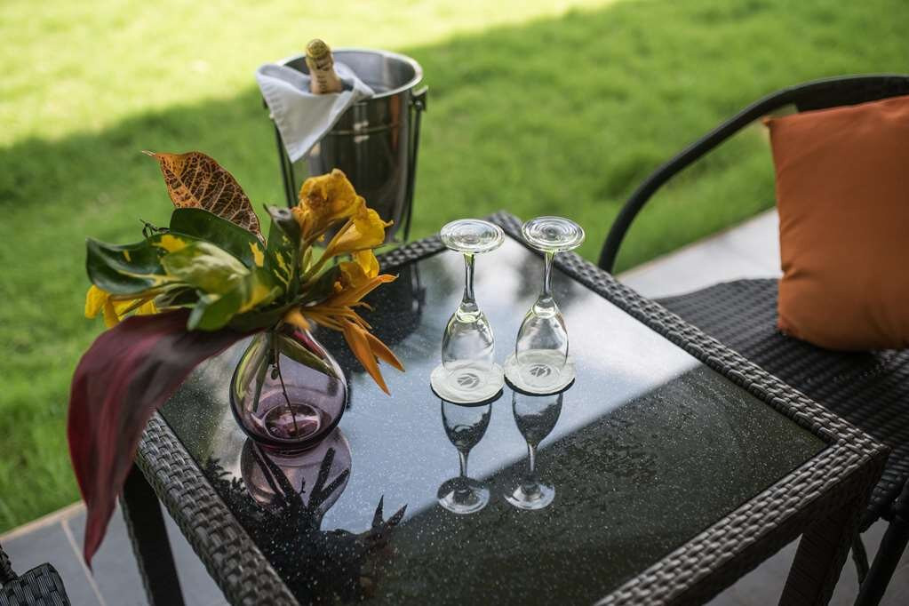 Golden Tulip Essential Freetown Hotel主图